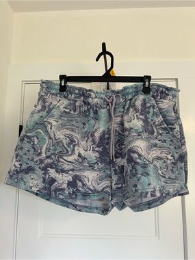 Celebrity Pink Marbled Drawstring Athletic Shorts in Mint & Gray